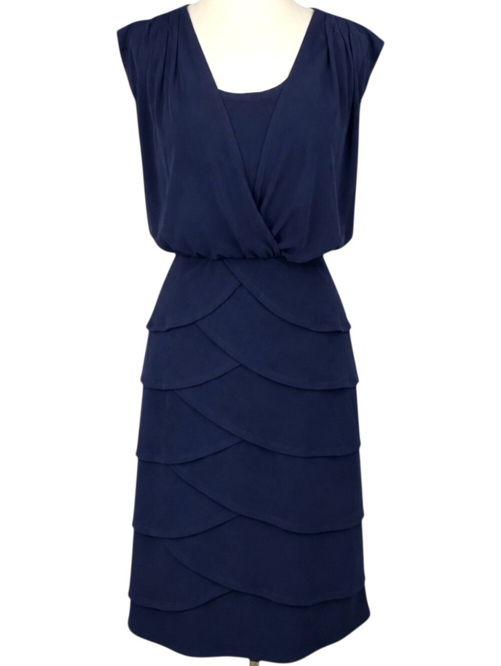 Laundry By Shelli Segal Navy Blue Tiered Scallop Hem Cocktail Dress Size 8
